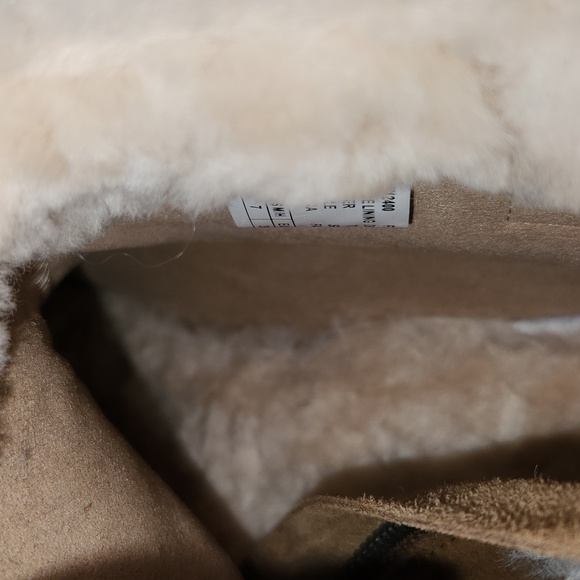 Emulated Australia boots - Picture 8 of 11